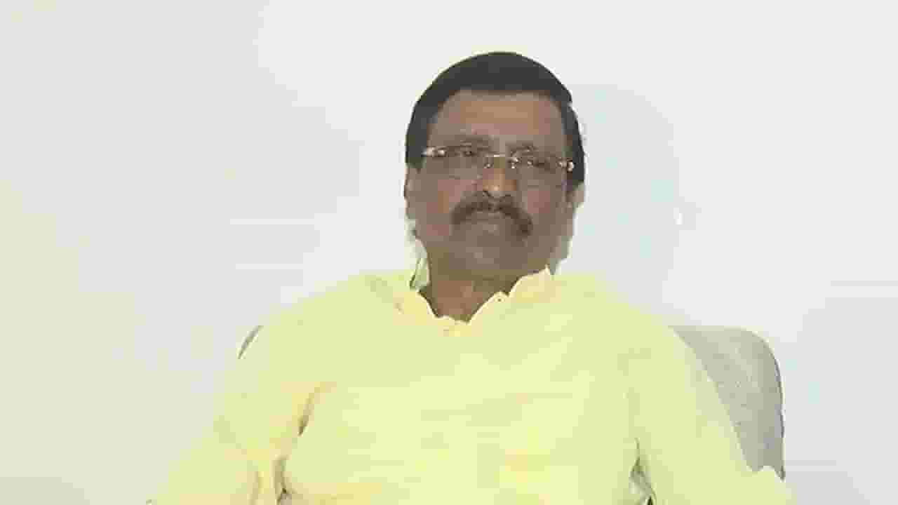 विनायक राऊत यांच्या 'त्या' टीकेवर नितेश यांचं आवाहन; म्हणाले,  तुमची 10 कामं...