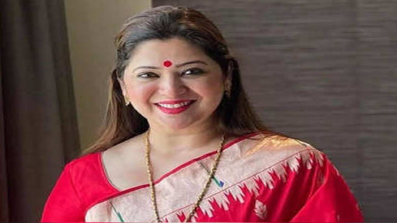 शिवसेना नेत्या अन् अभिनेत्री दिपाली सय्यद यांचे पाकिस्तानशी संबंध