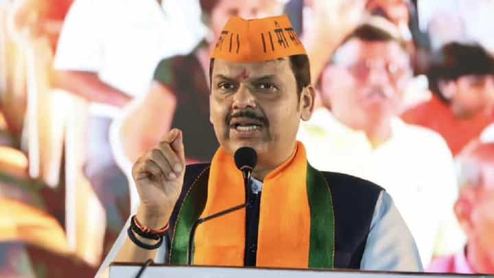महाविकास आघाडीकडून दंगल घडविण्याचा प्रयत्न होतोय; छत्रपती संभाजीनगरमधील दंगलीनंतर भाजप नेत्याचा आरोप महाविकास आघाडीकडून दंगल घडविण्याचा प्रयत्न होतोय; छत्रपती संभाजीनगरमधील दंगलीनंतर भाजप नेत्याचा आरोप