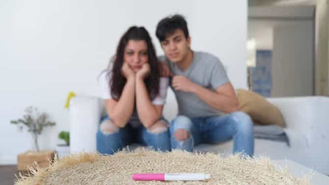 पालक बनण्याच्या स्वप्नात तुमची हीच सवय ठरेल अडथळा, जागरणामुळे होऊ शकतो Fertility वर परिणाम