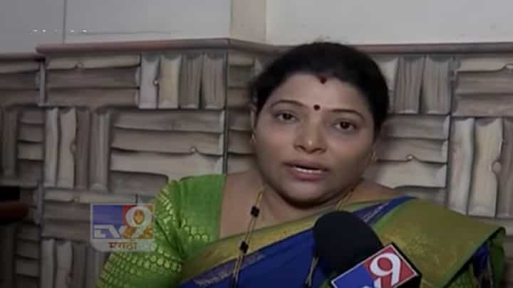 रोशनी शिंदे मारहाण प्रकरणात शिवसेना नेत्या मीनाक्षी शिंदे यांचा मोठा खुलासा रोशनी शिंदे मारहाण प्रकरणात शिवसेना नेत्या मीनाक्षी शिंदे यांचा मोठा खुलासा