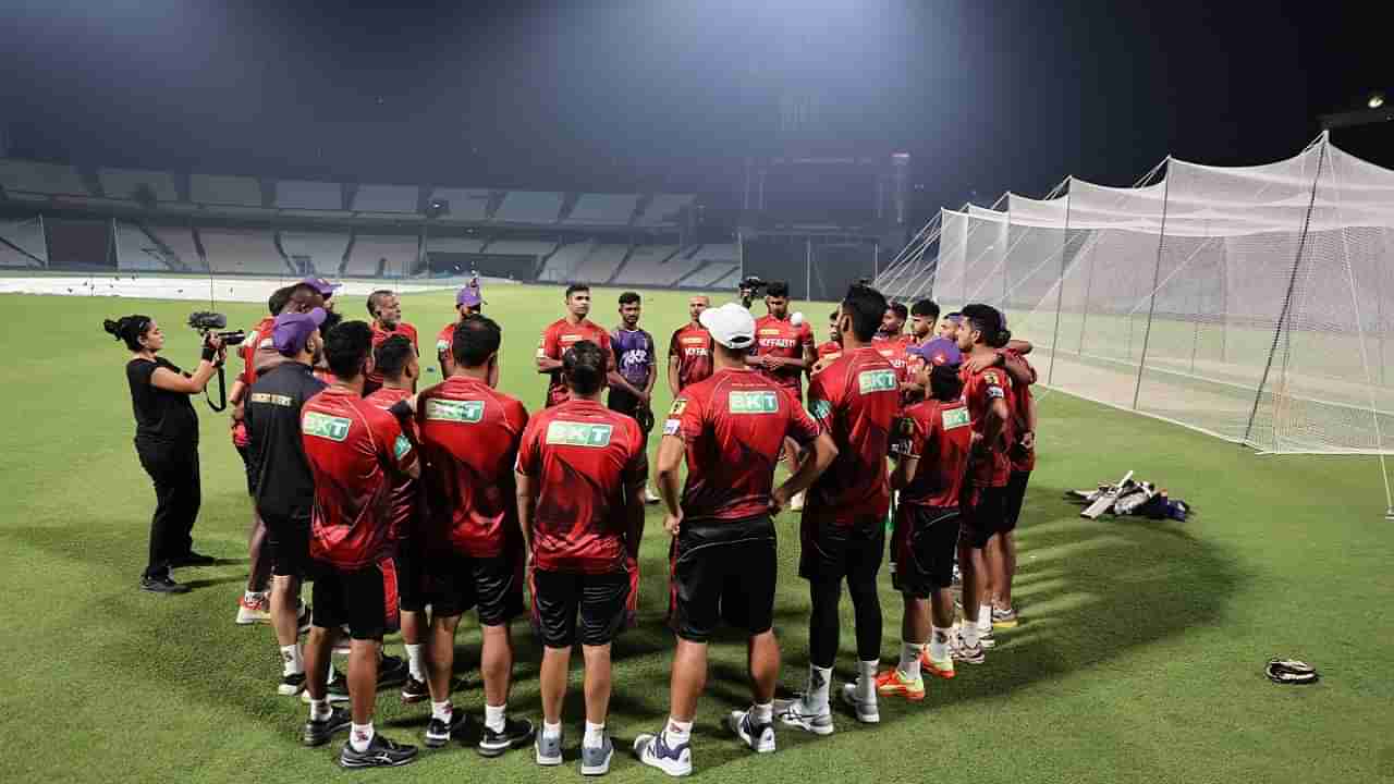 IPL 2023 : स्पर्धा सुरु झाल्यानंतरही दिग्गज खेळाडूचं जर तर, शाहरुखच्या केकेआर संघाचं टेन्शन वाढलं