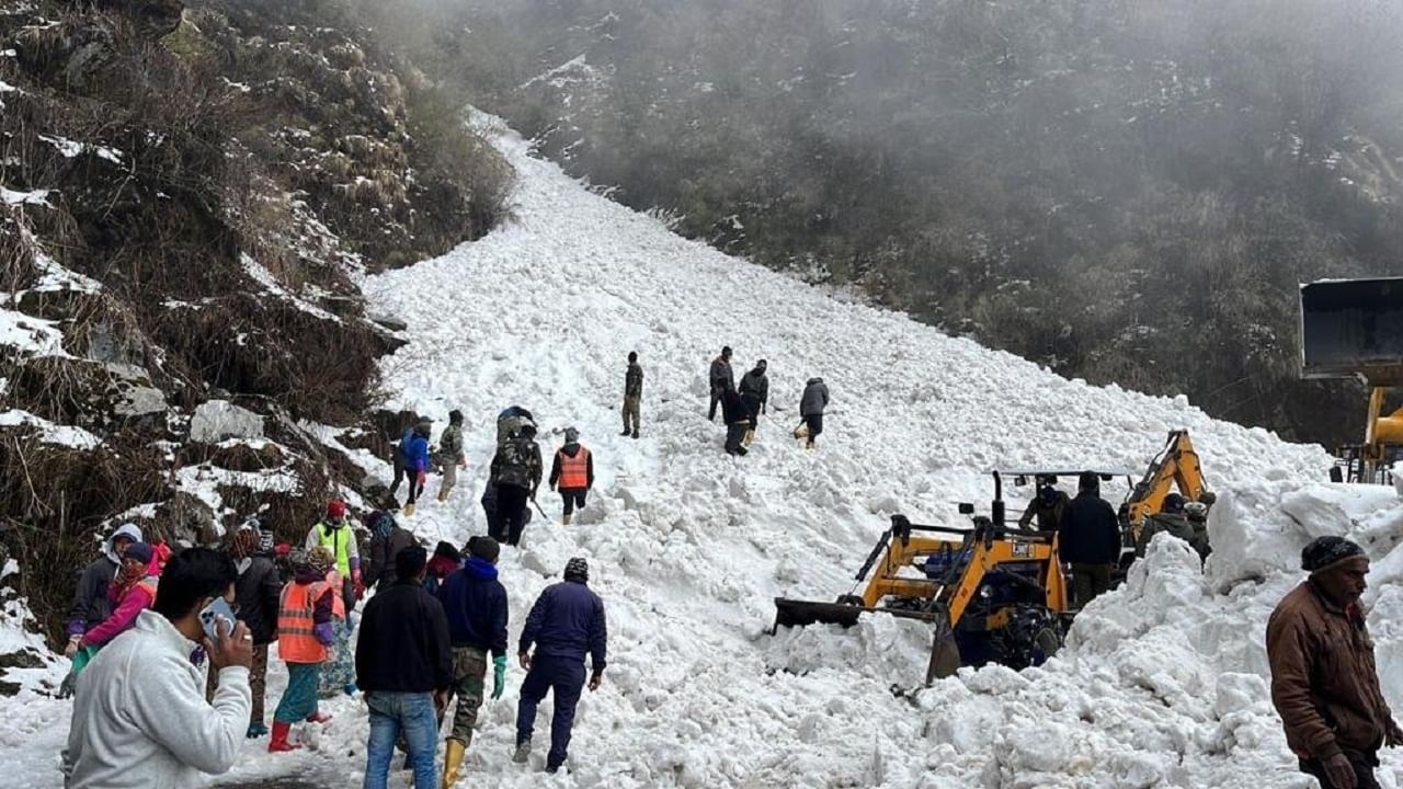 सिक्कीममध्ये हाहाकार, सात जणांचा मृत्यू, 150 जण अडकले, सैन्याकडून शोध मोहिम सुरु