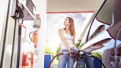 Petrol Diesel Price Today : कच्चे तेलाचे महागाईला आमंत्रण! पेट्रोल-डिझेल रडवणार का