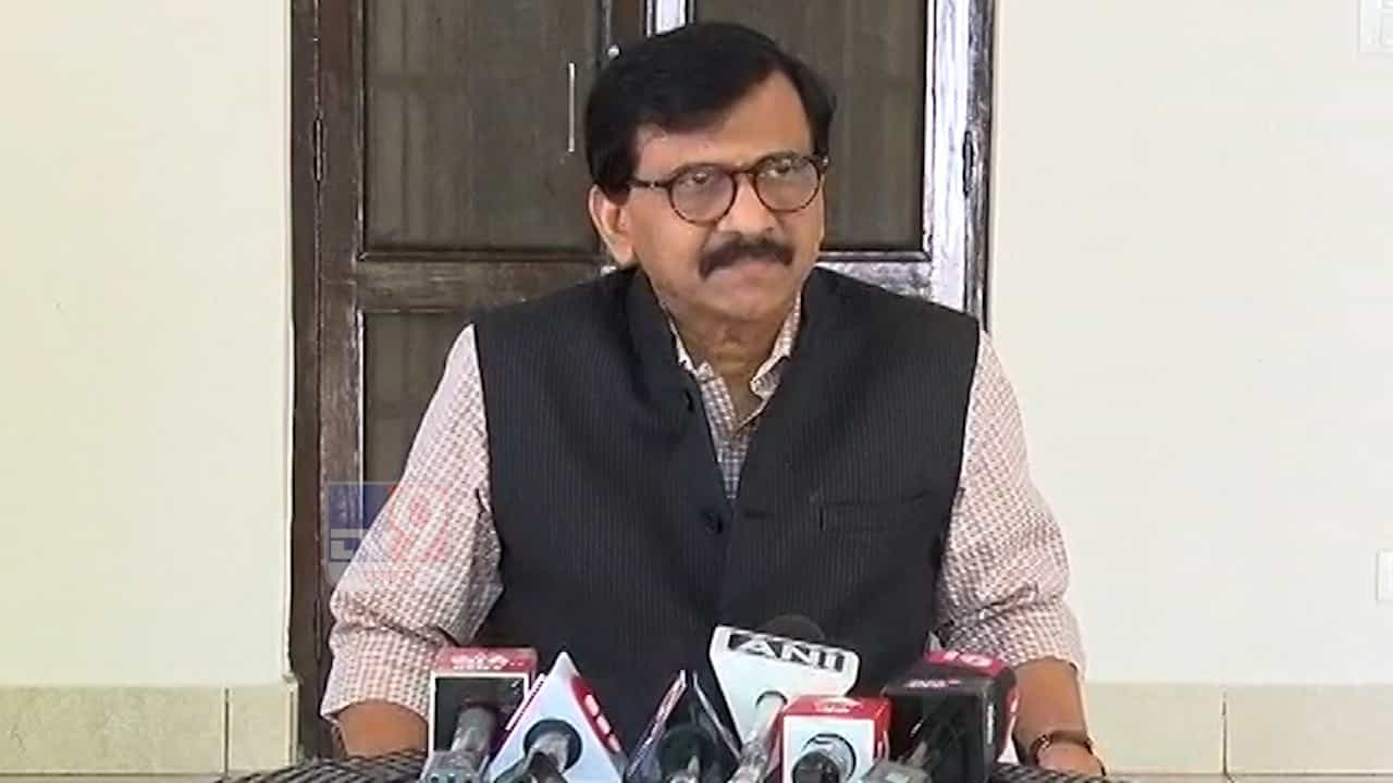 चंद्रशेखर बावनकुळे, उमेदवारी अन् भ्रष्टाचाराचे आरोप; संजय राऊत नेमकं काय-काय बोलले?