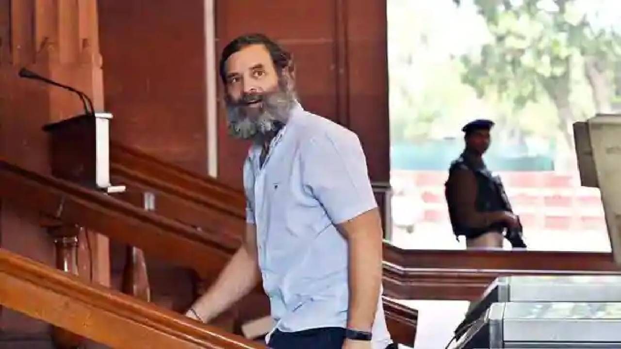 राहुल गंदगीला मुळातच सावरकर कळले नाहीत; भाजपच्या आमदाराची राहुल गांधी यांच्यावर पातळी सोडून टीका राहुल गंदगीला मुळातच सावरकर कळले नाहीत; भाजपच्या आमदाराची राहुल गांधी यांच्यावर पातळी सोडून टीका