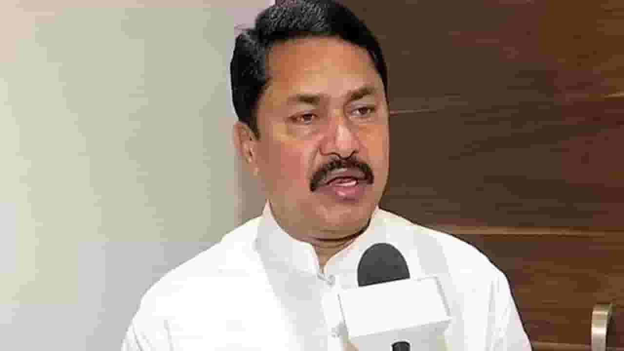 'शिंदे-फडणवीस सरकार'ची वाटचाल ही मोगलाईकडे; नाना पटोलेंची घणाघाती टीका 'शिंदे-फडणवीस सरकार'ची वाटचाल ही मोगलाईकडे; नाना पटोलेंची घणाघाती टीका