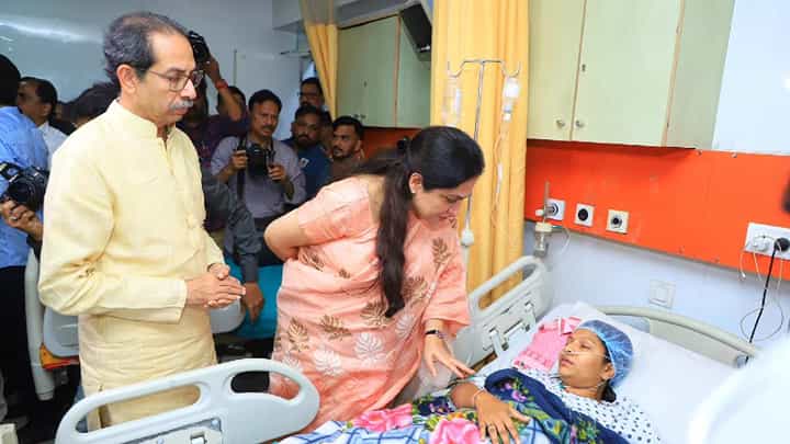 रोशनी शिंदे यांच्या जीवाला ठाकरे गटाकडूनच धोका, त्यांना संरक्षण द्या रोशनी शिंदे यांच्या जीवाला ठाकरे गटाकडूनच धोका, त्यांना संरक्षण द्या
