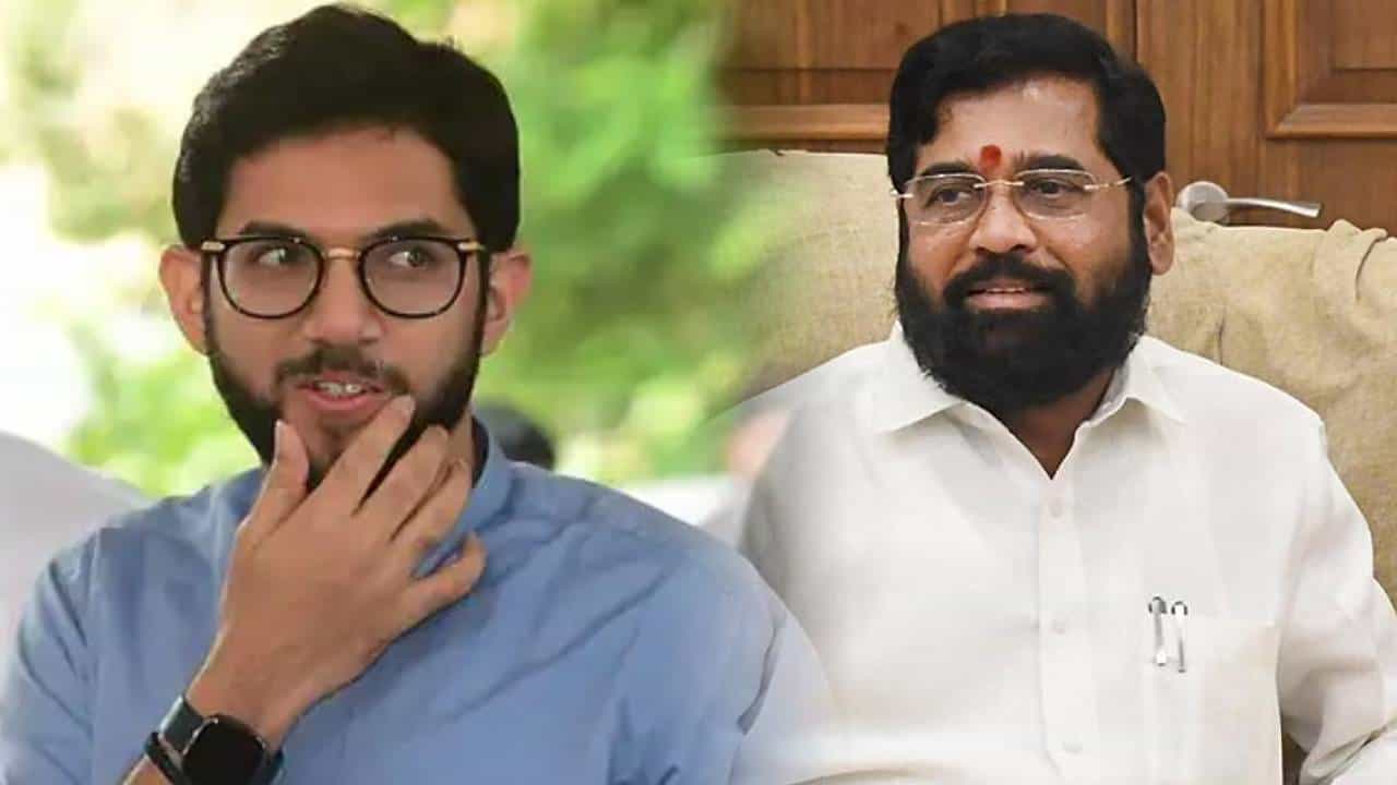 शिंदे काय आहेत, ते त्यांनी 1 वर्षापूर्वीच दाखवून दिलं, शिवसेनेच्या नेत्याचा आदित्य ठाकरे यांना टोला