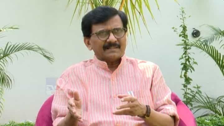 फक्त विरोधकांनाच त्रास दिला जातोय, हा सत्तेचा दुरूपयोग नाही?; भाजपवर राऊतांचा हल्ला फक्त विरोधकांनाच त्रास दिला जातोय, हा सत्तेचा दुरूपयोग नाही?; भाजपवर राऊतांचा हल्ला