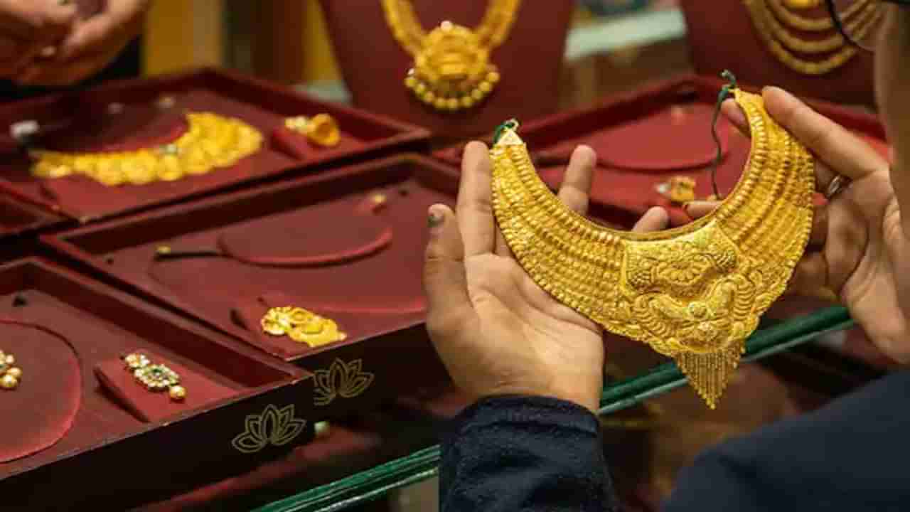 Gold Rate | सोन्याला सोन्याचे दिवस, आतापर्यंतचा विक्रमी दर, वर्षाअखेरीस भाव इतका होण्याचा अंदाज