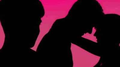 हॉटेलातील जोडप्यांचा प्रणय छुप्या कॅमेऱ्यात कैद करायचे; नंतर इन्स्टावर मेसेज यायचा आणि....