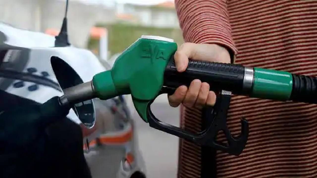 Petrol Diesel Price Today : कच्चा तेलाने उडवली झोप! परभणीसह अनेक ठिकाणी पेट्रोल-डिझेल महाग