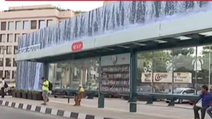 मुंबईकरांनो तुमच्यासाठी 'बेस्ट' बातमी, 'या' ठिकाणी होणार हायटेक बस थांबा मुंबईकरांनो तुमच्यासाठी 'बेस्ट' बातमी, 'या' ठिकाणी होणार हायटेक बस थांबा