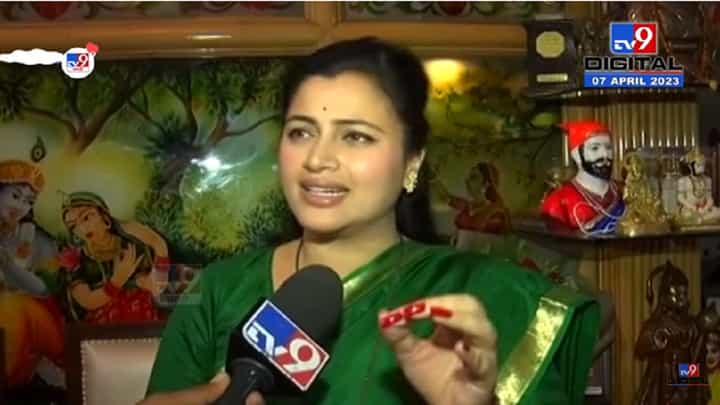 साधा कार्यकर्ताही पाडू शकतो, लोकांमधून किती निवडणुका निवडून आलात? नवनीत राणांचा राऊतांना थेट सवाल साधा कार्यकर्ताही पाडू शकतो, लोकांमधून किती निवडणुका निवडून आलात? नवनीत राणांचा राऊतांना थेट सवाल
