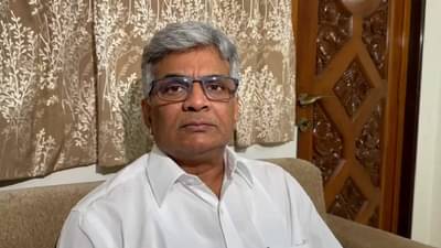 मुंबईतील खड्डे भरण्यासाठी इतक्या कोटींचे कंत्राट कशासाठी?, रवी राजा यांनी विचारला सवाल