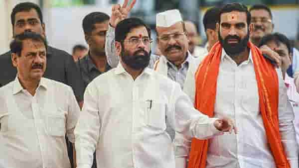 अपात्रतेची टांगती तलवार असणाऱ्या 16 आमदारांची आमदारकीची कारकीर्द नेमकी किती?