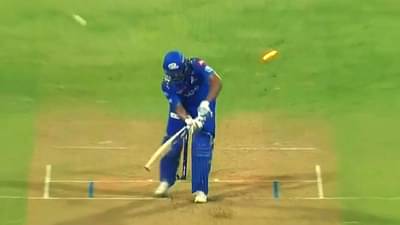 IPL 2023 : MI vs CSK | रोहित शर्मा याने सिक्स मारला पण धोनीने काही सांगितलं अन् झाला क्लीन बोर्ड