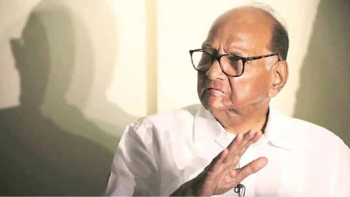 भर सभेत शरद पवारांनी व्यक्त केली खंत; म्हणाले, केवळ सत्तेसाठी... भर सभेत शरद पवारांनी व्यक्त केली खंत; म्हणाले, केवळ सत्तेसाठी...
