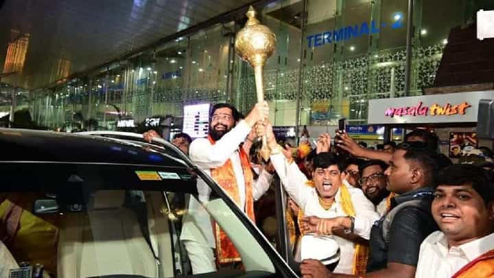 मुख्यमंत्री झाल्यावर पहिल्यांदा अयोध्या दौरा करतोय, मला 'या' गोष्टीचा आनंद-मुख्यमंत्री एकनाथ शिंदे मुख्यमंत्री झाल्यावर पहिल्यांदा अयोध्या दौरा करतोय, मला 'या' गोष्टीचा आनंद-मुख्यमंत्री एकनाथ शिंदे