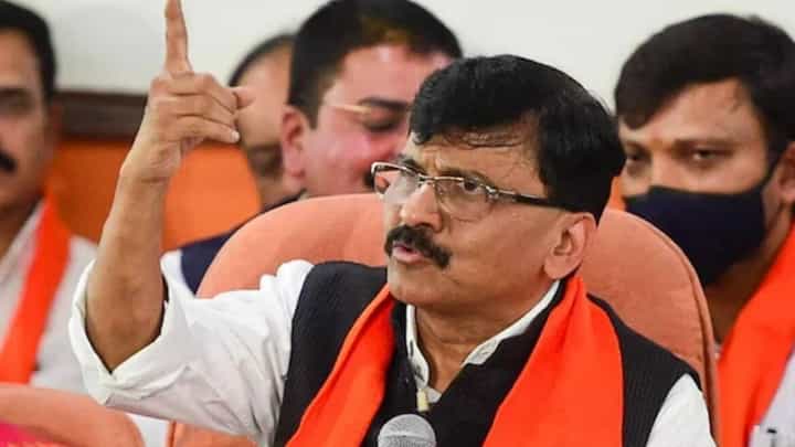 त्यांनी पाप केलं, आम्ही प्रभू रामाचा आशीर्वादासाठी आलोय; शिवसेना नेत्याची राऊतांवर टीका त्यांनी पाप केलं, आम्ही प्रभू रामाचा आशीर्वादासाठी आलोय; शिवसेना नेत्याची राऊतांवर टीका