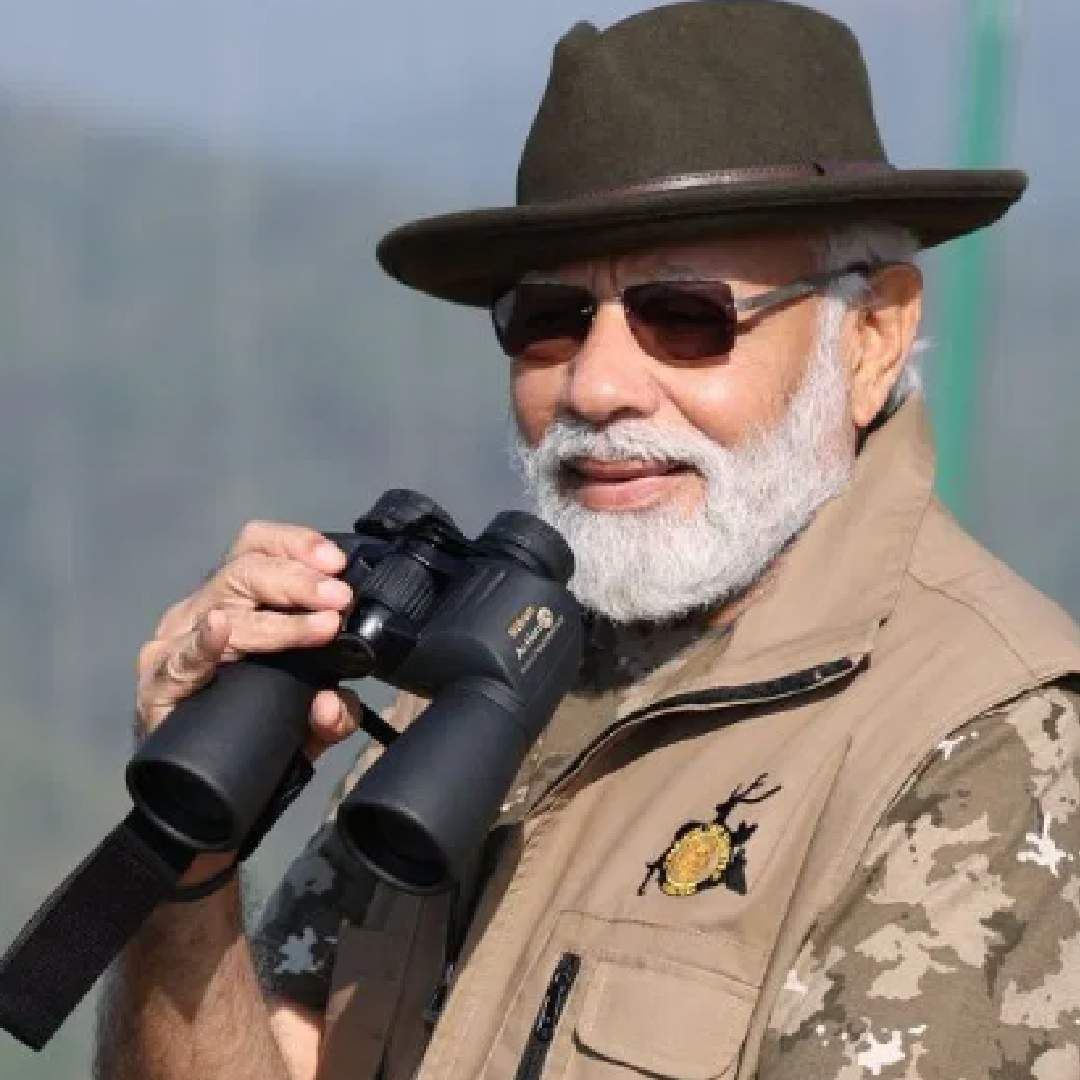 पंतप्रधान मोदी हे पहिले पंतप्रधान आहेत ज्यांनी बांदीपूर टायगर रिझर्व्हचा दौरा केला. या टायगर रिझर्व्हला देशातील सर्वोत्कृष्ट टायगर रिझर्व्ह समजले जाते. हा रिझर्व्ह १ हजार २० स्क्वेअर मिलोमीटर पसरला आहे. 