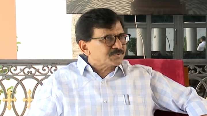 आयत्या वेळेला सगळं ठरतं, ह्या फक्त निगेटिव्ह चर्चा : राऊतांच्या दाव्यावर शिवसेना नेत्याचा पलटवार आयत्या वेळेला सगळं ठरतं, ह्या फक्त निगेटिव्ह चर्चा : राऊतांच्या दाव्यावर शिवसेना नेत्याचा पलटवार
