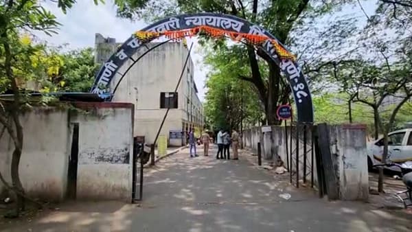 फेसबूक अकाउंट हॅक करायचा, व्हिडीओही मार्फ केले, शेवटी पोलिसांनी ठोकल्या बेड्या