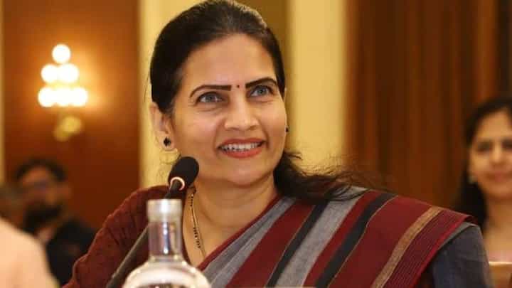 वाढत्या कोरोनाच्या पार्श्वभूमीवर सरकारकडून खबरदारी; भारती पवार यांनी आरोग्य विभागाचं प्लॅनिंग सांगितलं... वाढत्या कोरोनाच्या पार्श्वभूमीवर सरकारकडून खबरदारी; भारती पवार यांनी आरोग्य विभागाचं प्लॅनिंग सांगितलं...