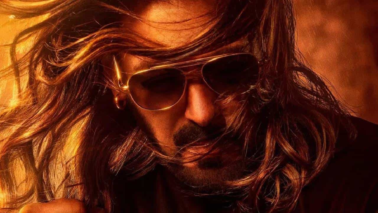 किसी का भाई किसी की जान या चित्रपटामुळे सलमान खान हा गेल्या काही दिवसांपासून प्रचंड चर्चेत आहे. सलमान खान याचा हा चित्रपट लवकरच प्रेक्षकांच्या भेटीला येणार आहे. विशेष म्हणजे या चित्रपटाबद्दल प्रेक्षकांमध्ये क्रेझ बघायला मिळत आहे.