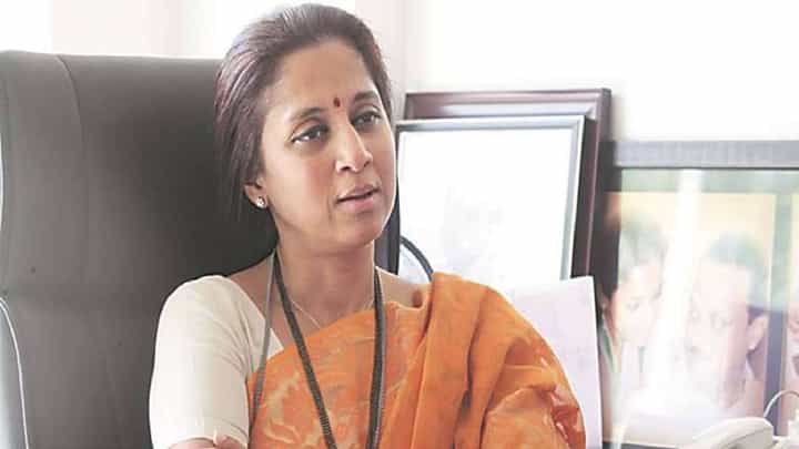 दोन वेळा उत्कृष्ठ संसदपटू तरीही सुप्रिया सुळे अकार्यक्षम, कुणी केली ही टीका दोन वेळा उत्कृष्ठ संसदपटू तरीही सुप्रिया सुळे अकार्यक्षम, कुणी केली ही टीका