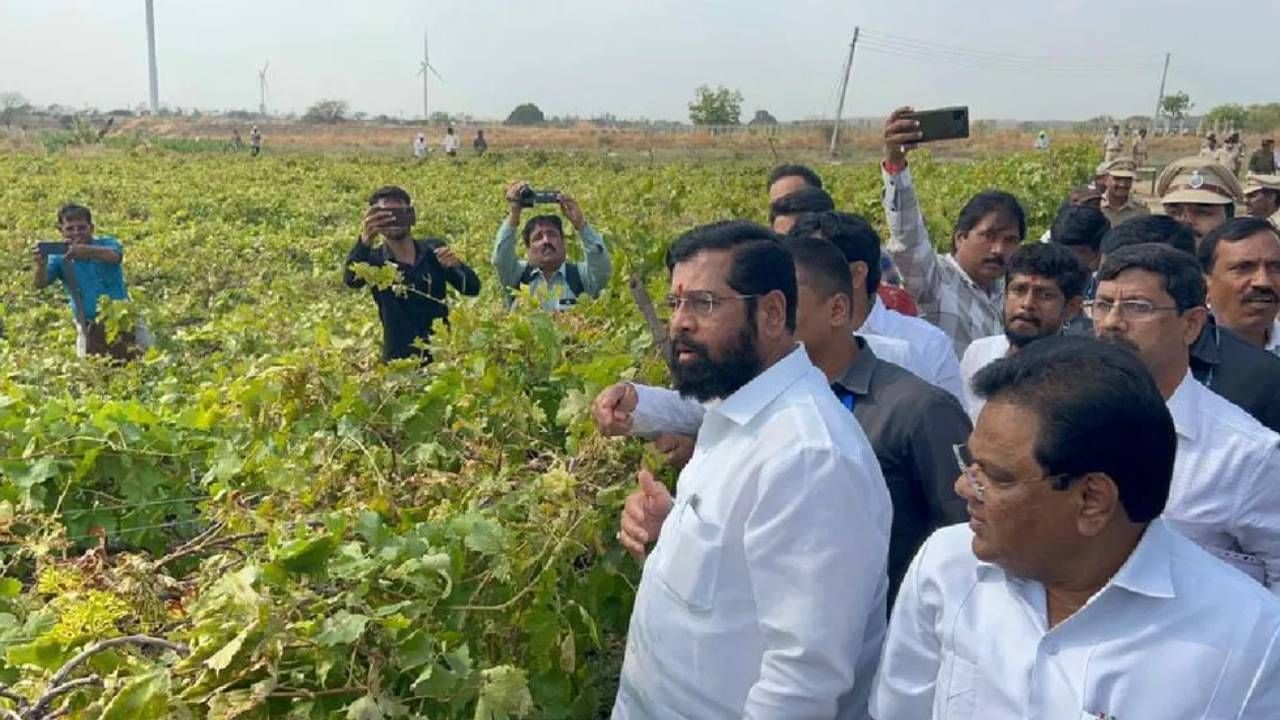 CM Shinde : मुख्यमंत्र्याचा नुकसानग्रस्त भागाचा दौरा म्हणजे वांझोट्या भेटी; शिवसेना नेत्याची शिंदेवर खरमरित टीका