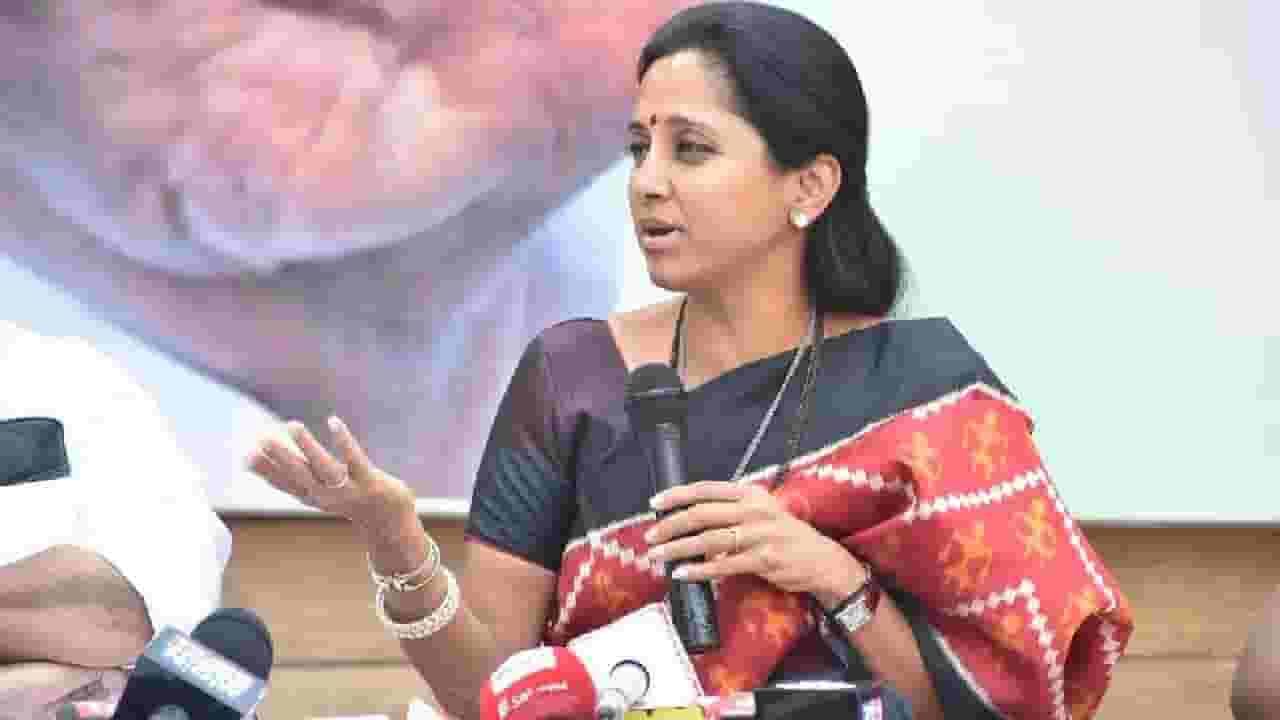 गुलाबराव पाटील कुठल्या पक्षाचे अध्यक्ष आहेत का? 'त्या' दाव्यावर सुप्रिया सुळे यांचं प्रत्युत्तर गुलाबराव पाटील कुठल्या पक्षाचे अध्यक्ष आहेत का? 'त्या' दाव्यावर सुप्रिया सुळे यांचं प्रत्युत्तर