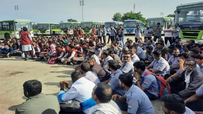 सिटी लिंक बस सेवा ठप्प ! कर्मचाऱ्यांनी उपासलं संपाचं हत्यार, काय आहे कारण ?