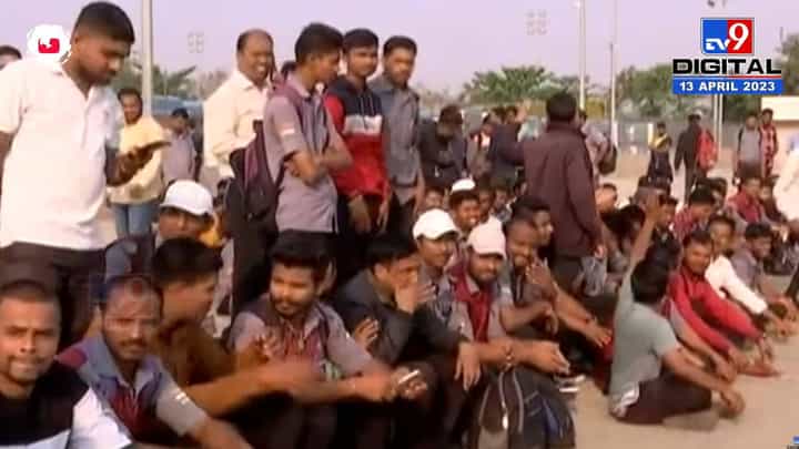 Nashik City Bus : नाशिककरांच्या लाइफलाईनला ब्रेक, सिटीलिंक बससेवा ठप्प Nashik City Bus : नाशिककरांच्या लाइफलाईनला ब्रेक, सिटीलिंक बससेवा ठप्प