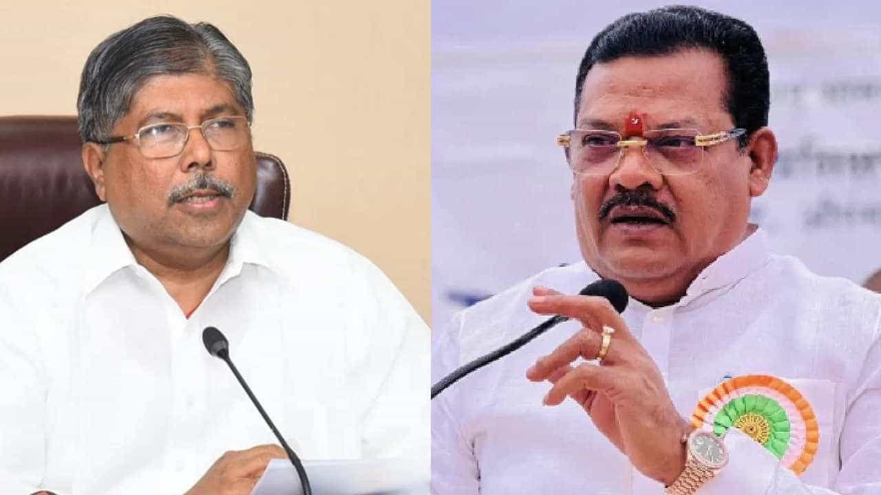 XX वर लाथ घालण्याची सुरुवात संजय शिरसाटांनी चंद्रकांत पाटलांपासून केली पाहिजे XX वर लाथ घालण्याची सुरुवात संजय शिरसाटांनी चंद्रकांत पाटलांपासून केली पाहिजे