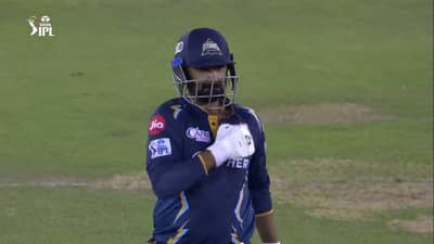 PBKS vs GT |  राहुल तेवतियाचा फिनिशिंग टच, थरारक सामन्यात चौकार ठोकत गुजरातला जिंकवलं