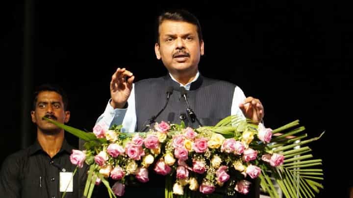 नागपूरचे बस स्टॉप एअरपोर्ट सारखे बनवू; देवेंद्र फडणवीस यांचा शब्द नागपूरचे बस स्टॉप एअरपोर्ट सारखे बनवू; देवेंद्र फडणवीस यांचा शब्द