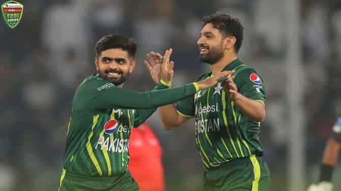Babar Azam | बाबर आझम याचा मोठा कारनामा, महेंद्रसिंह धोनी याच्या विक्रमाची बरोबरी