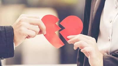 Love Insurance : बास्स की! Breakup चं किती उगळाल दुःख, हा विमा घालेल की प्रेमाची फुंकर