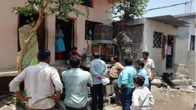 पाणीपुरी खाल्ल्यानंतर अतिसार आणि मळमळ, गावातील तब्बल 57 जणांना विषबाधा