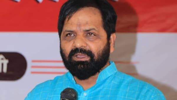 महाराष्ट्र भूषण पुरस्कार सोहळ्यावर शिंदे गटाचे भरत गोगावले यांचा दावा म्हणाले, श्री सदस्य पैसे…