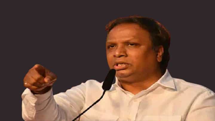 ‘अवतार शकुनीचा नाम मात्र ××× धारी’, भाजप नेते अशिष शेलार यांनी ट्विट करत कोणाला डिवचलं ‘अवतार शकुनीचा नाम मात्र ××× धारी’, भाजप नेते अशिष शेलार यांनी ट्विट करत कोणाला डिवचलं