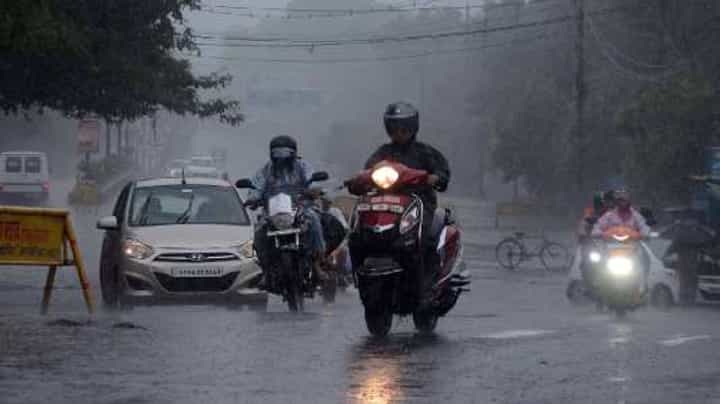 इगतपुरीत तासभर गारपीट, फळभाज्याचं मोठं नुकसान; टीव्ही 9 शी बोलताना शेतकऱ्यांना अश्रू अनावर इगतपुरीत तासभर गारपीट, फळभाज्याचं मोठं नुकसान; टीव्ही 9 शी बोलताना शेतकऱ्यांना अश्रू अनावर