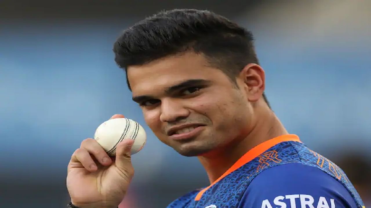 Arjun Tendulkar | मुंबई इंडियन्सकडून अखेर अर्जुन तेंडुलकर याचं पदार्पण