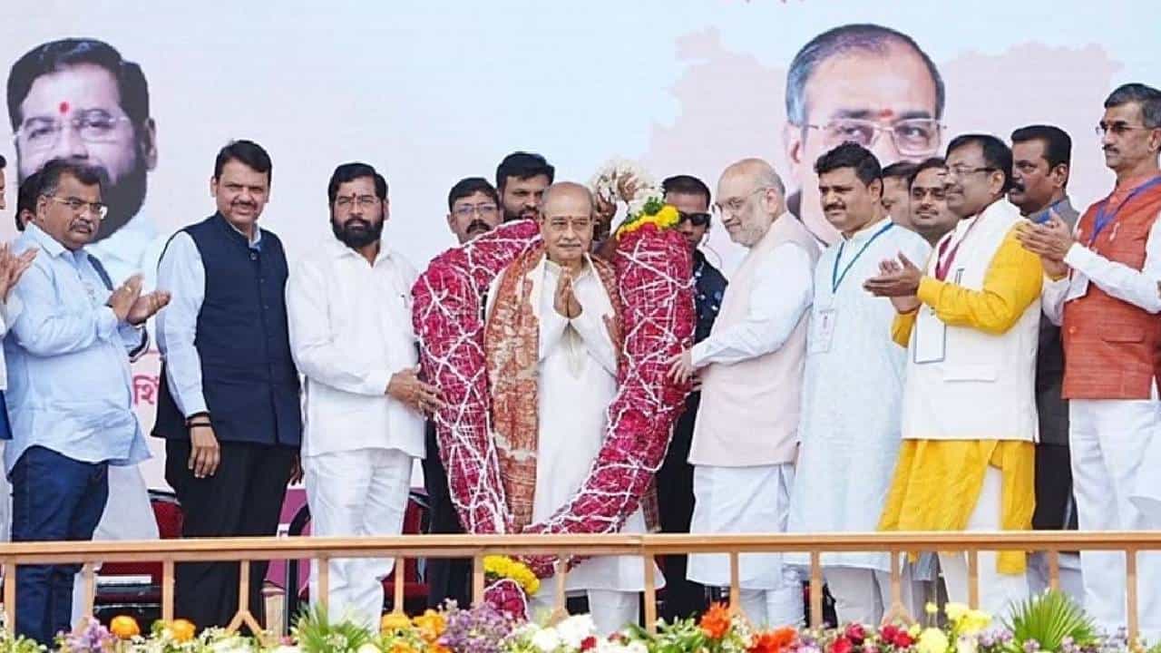 अमोल मिटकरी सरकार विरोधात राज्यपालांकडे काय करणार मागणी?