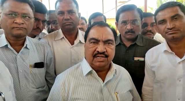 देशभरात एक प्रकारचं अशांततेचं वातावरण निर्माण केलं जातयं; एकनाथ खडसेंचा घणाघात देशभरात एक प्रकारचं अशांततेचं वातावरण निर्माण केलं जातयं; एकनाथ खडसेंचा घणाघात