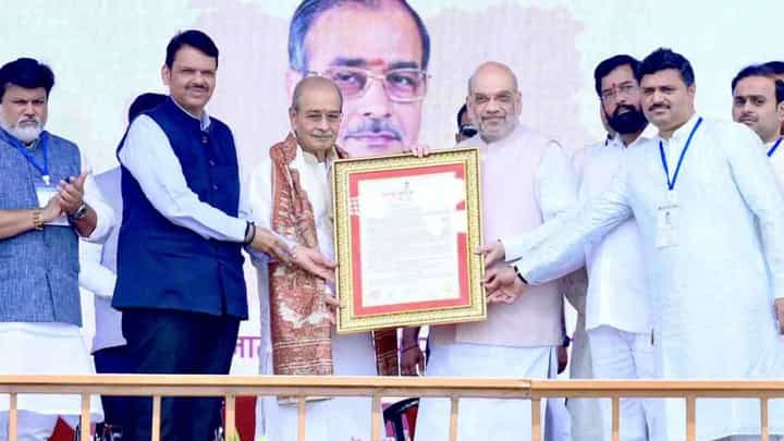 महाराष्ट्र भूषण पुरस्कार सोहळा मृत्यू प्रकरणावर काँग्रेस नेत्याची मवाळ भूमिका; म्हणाले, मणुष्यवधाचा गुन्हा नको महाराष्ट्र भूषण पुरस्कार सोहळा मृत्यू प्रकरणावर काँग्रेस नेत्याची मवाळ भूमिका; म्हणाले, मणुष्यवधाचा गुन्हा नको