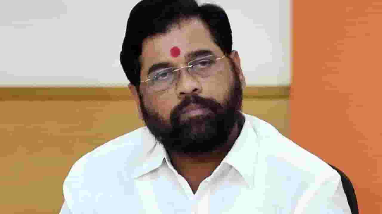 मुख्यमंत्री एकनाथ शिंदे सुट्टीवर की संपावर? काँग्रेस नेत्याचा खोचक सवाल अन् अब्दुल सत्तार म्हणाले...