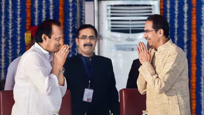 Ajit Pawar : उद्धव ठाकरे म्हणाले मी एकटा लढणार..., अजित पवार यांनी स्पष्टच सांगितलं